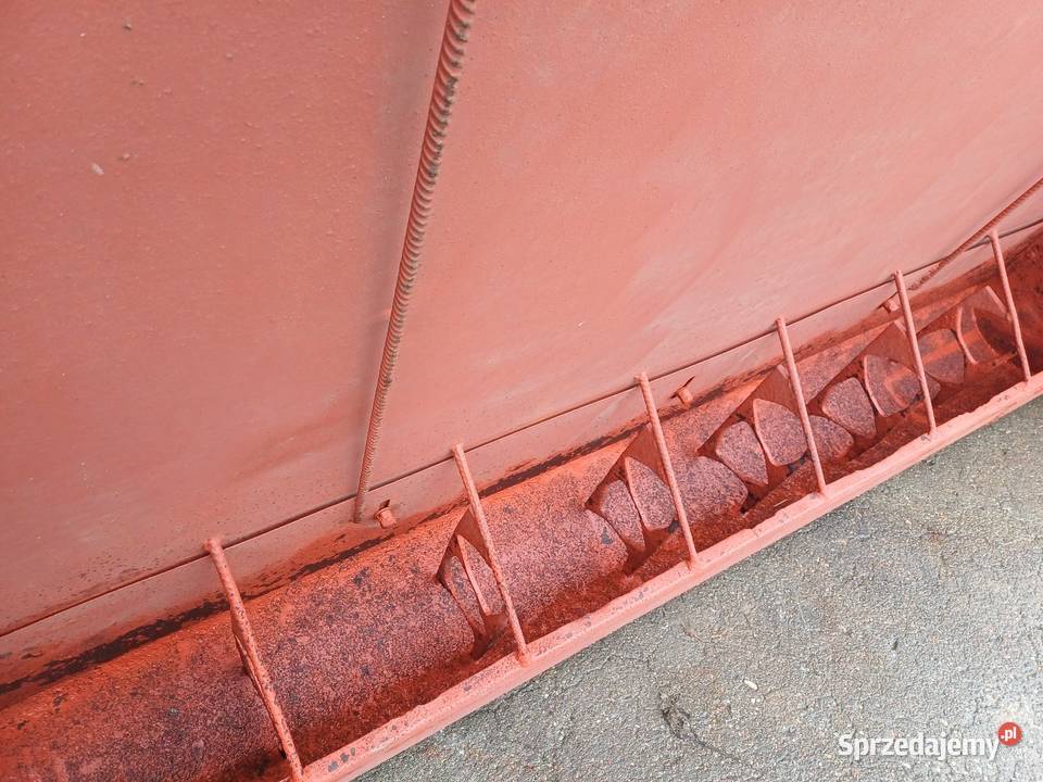 Karmik karmnik paśnik skrzynkowy świni trzody Golub-Dobrzyń