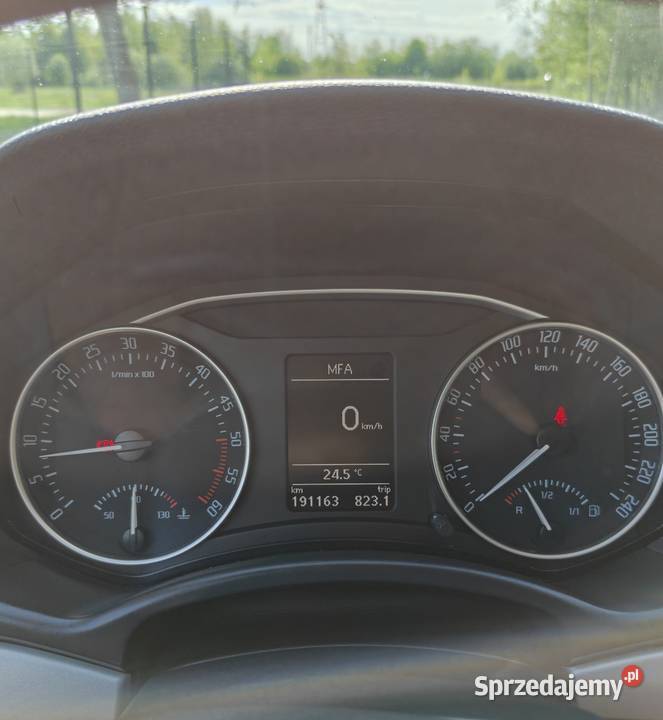 Skoda Octavia 2 fl 16 TDI zadbana doinwerstowana tempomat Łazy