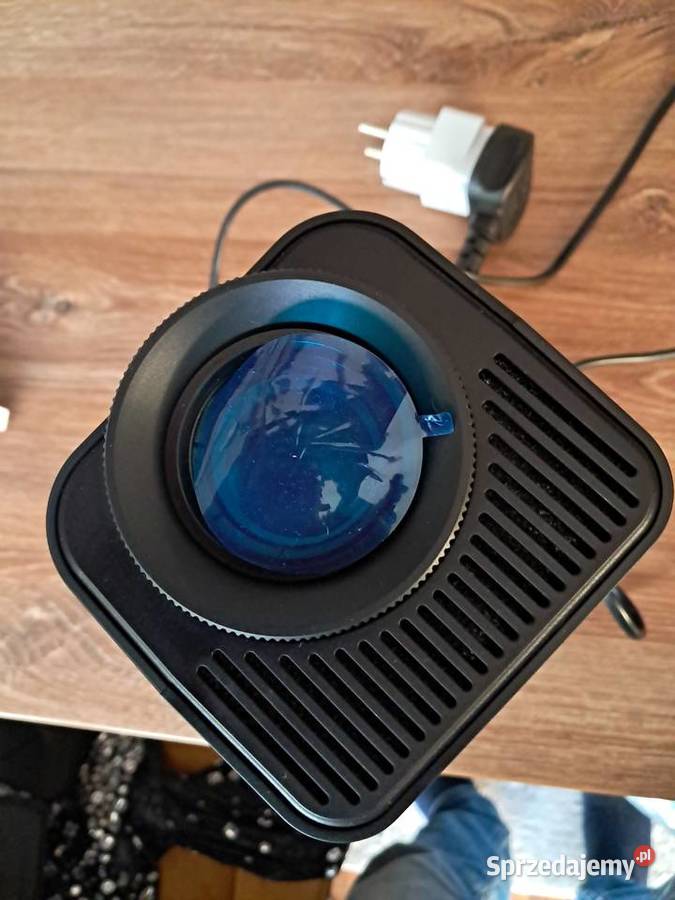 nowy projektor magcubik HY320 brak paragonu Sandomierz