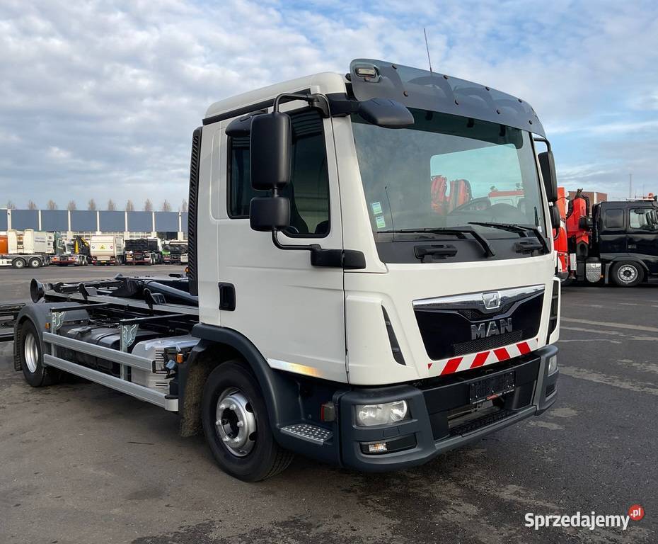 Hakowiec MAN TGM Warszawa sprzedam