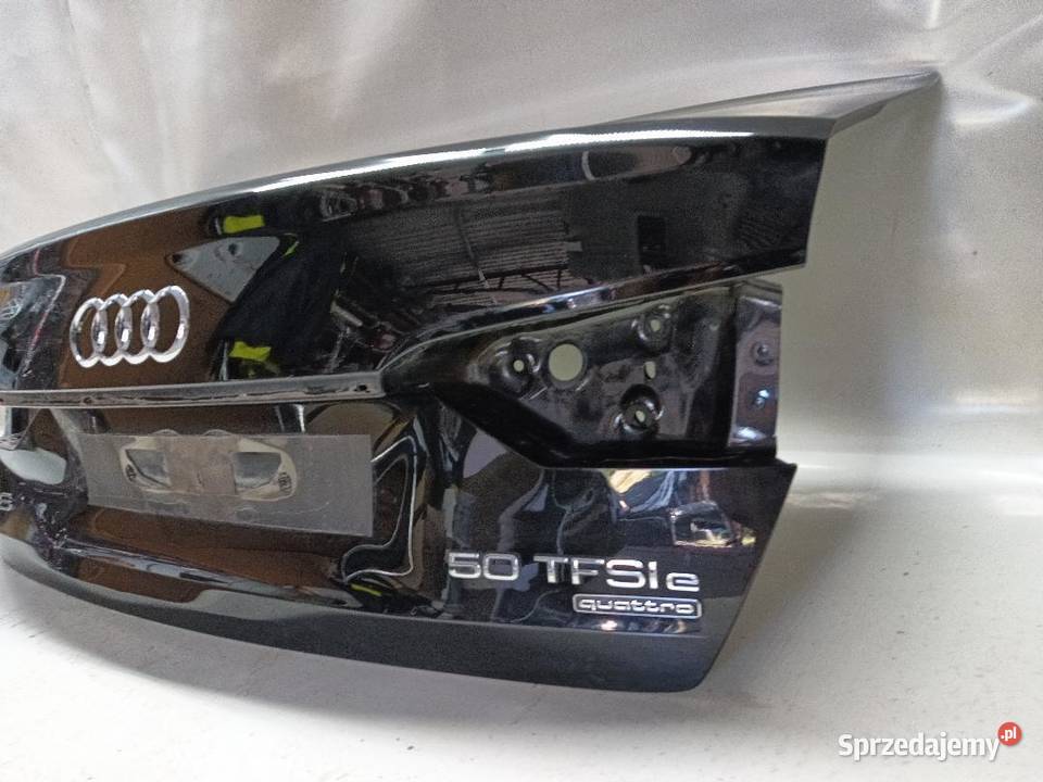 TYLNA KLAPA BAGAŻNIKA AUDI A6 C8 SEDAN tylna