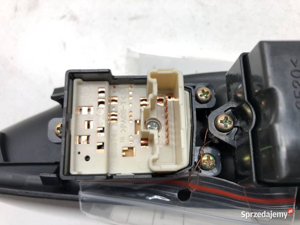 PRZEŁĄCZNIK SZYB MAZDA 6 GG 0208 Hatchback podkarpackie