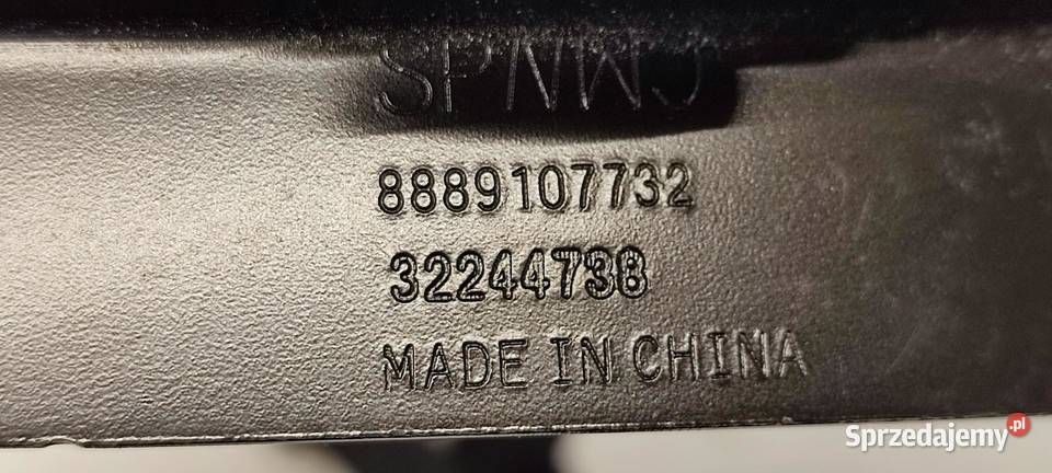 VOLVO XC40 MOCOWANIE AKUMULATORA KOMPLET Części montażowe