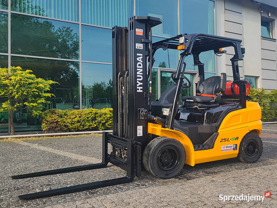 Wózek widłowy gazowy Hyundai 25L9A 25 t triplex Kęty sprzedam