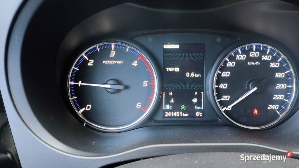 Mitsubishi Outlander 23 DID Intense 4WD 2013r 2268cm3 Rzeszów