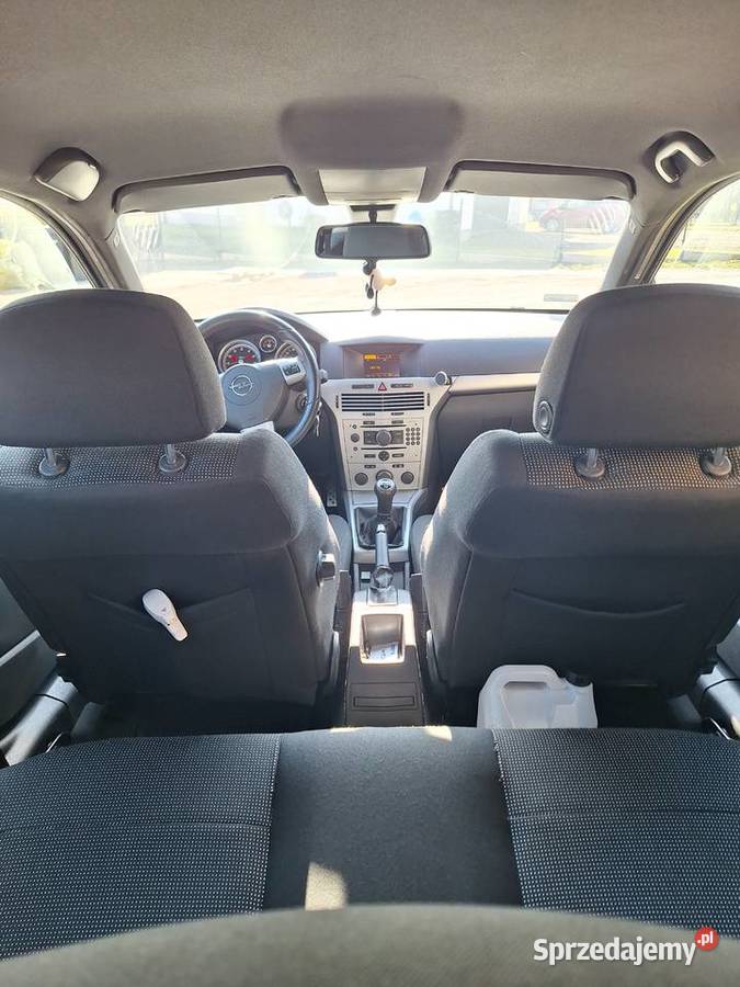 Opel Astra H GTC 18 140 LPG Doinwestowane