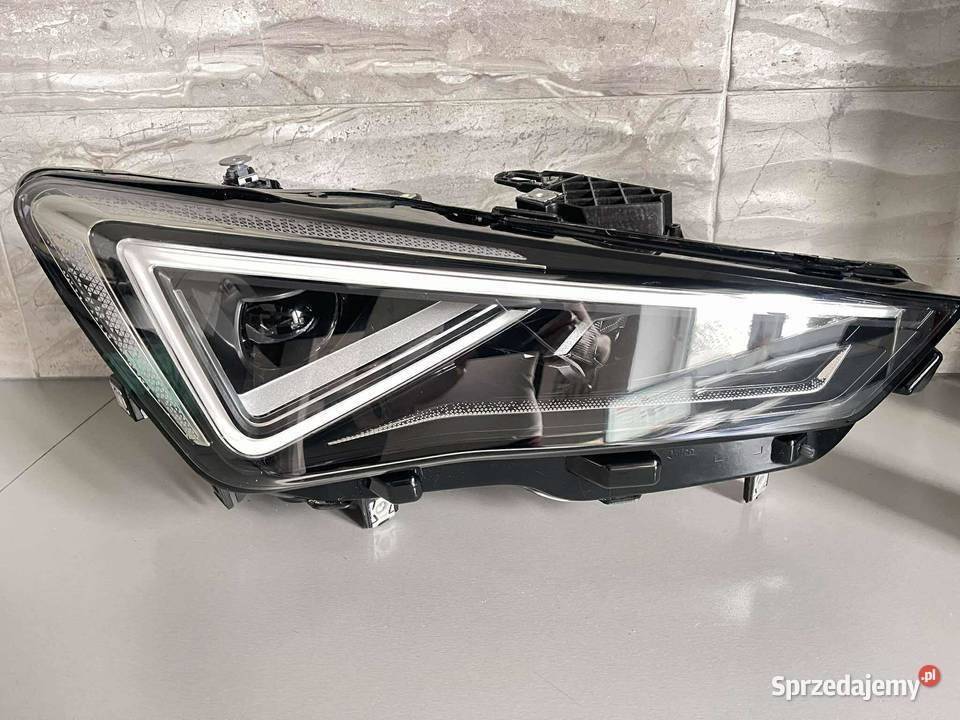 SEAT LEON 4 CUPRA PRAWA LAMPA FULL LED osobowe Ostroróg