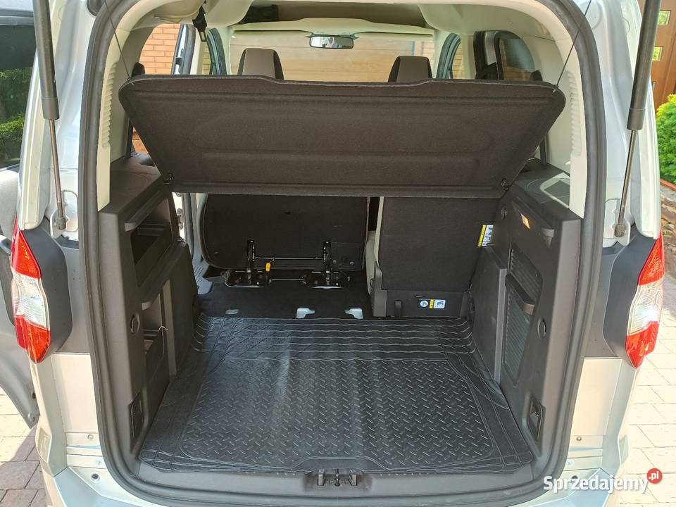 Ford Tourneo Courier 2019 salon polski łódzkie Drzewica