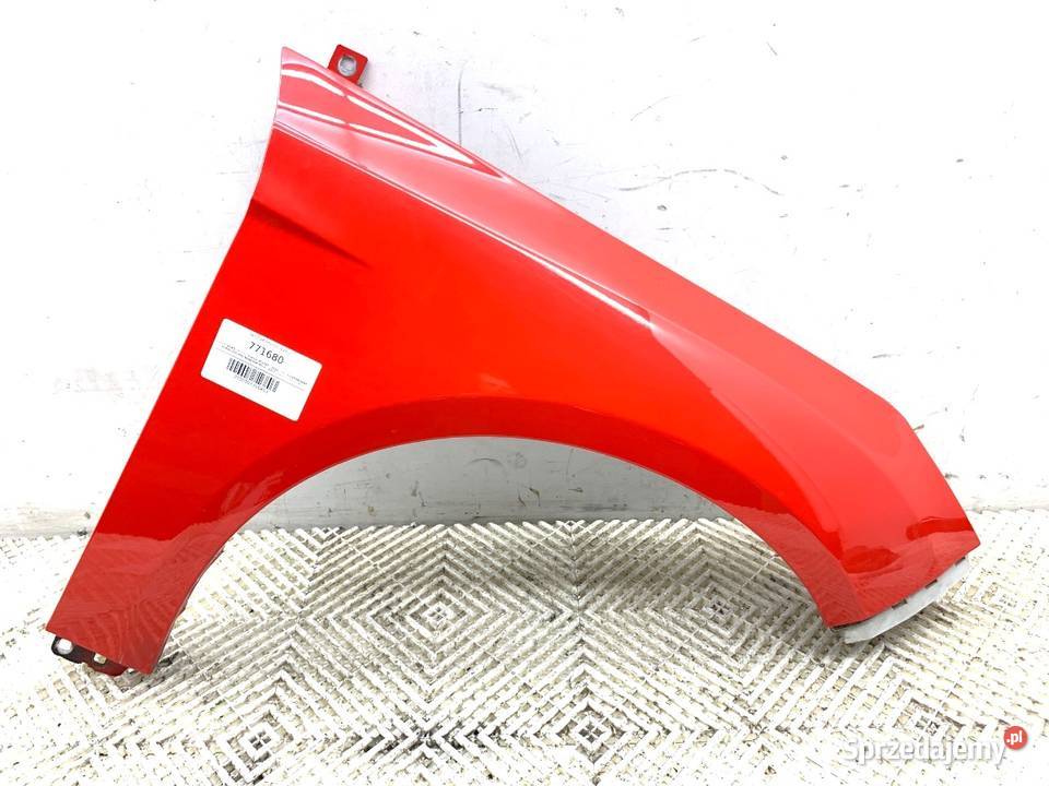 BŁOTNIK PRAWY PRZÓD FORD FOCUS III Hatchback