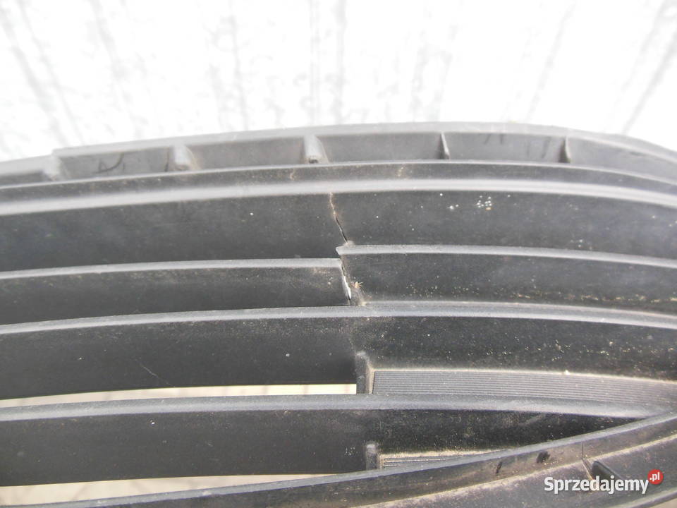 TOYOTA PRIUS XW50 16 Grill zderzaka 5311247240 śląskie Kozy