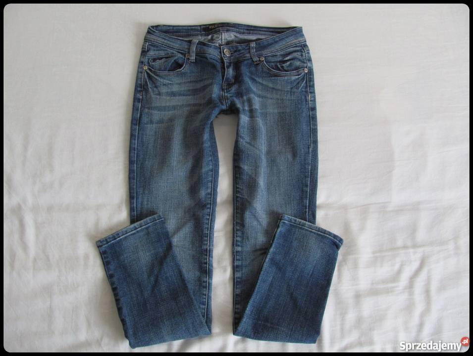 Spodnie jeansowe damskie rozmiar 30 pasują na 38 Płock sprzedam