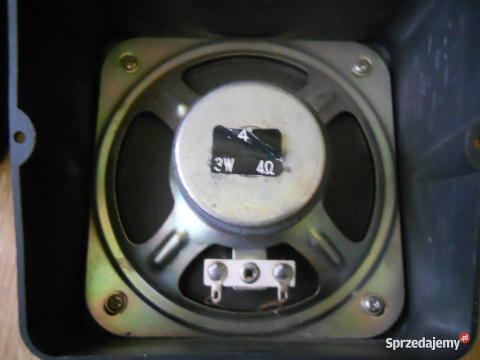 Obudowy głośników na tylną półkę Fiata 125 126