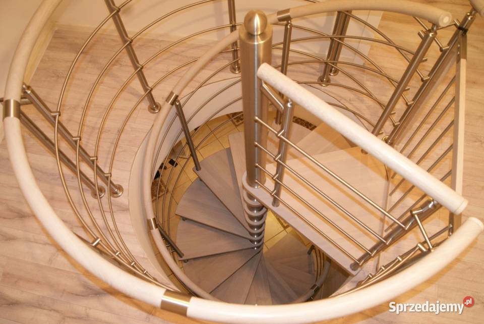 Schody spiralne DUDA model Venecja vertical 04 Kościan