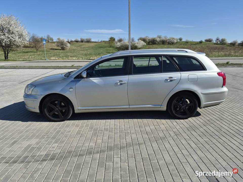 TOYOTA AVENSIS sprawna z hakiem Grajewo sprzedam