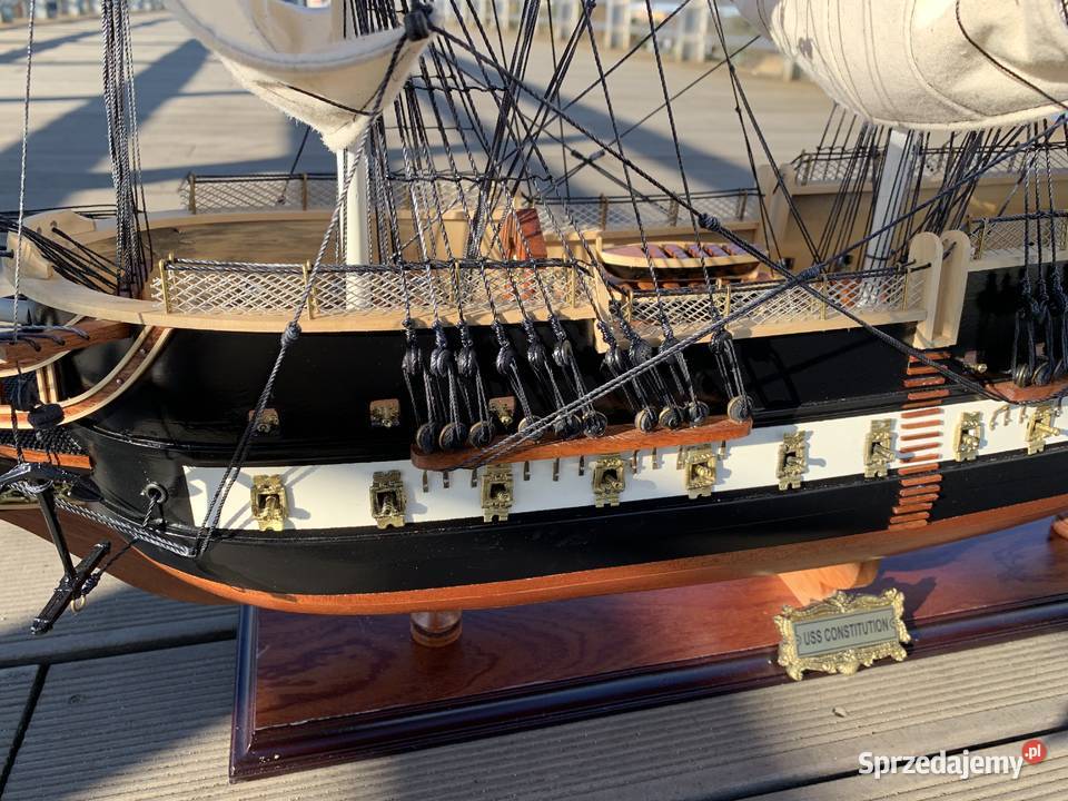 Drewniana Replika statku USS Constitution 108 czarny Dekoracje i ozdoby