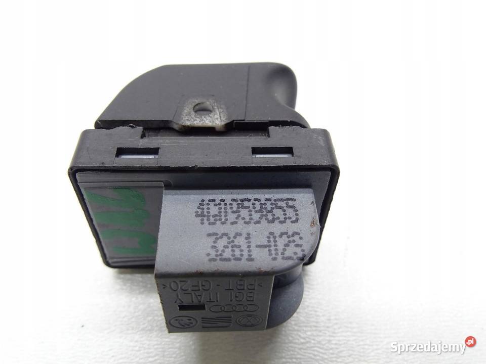 PRZEŁĄCZNIK WŁĄCZNIK OTWIERANIA SZYBY AUDI Q3 A1 osobowe sprzedam