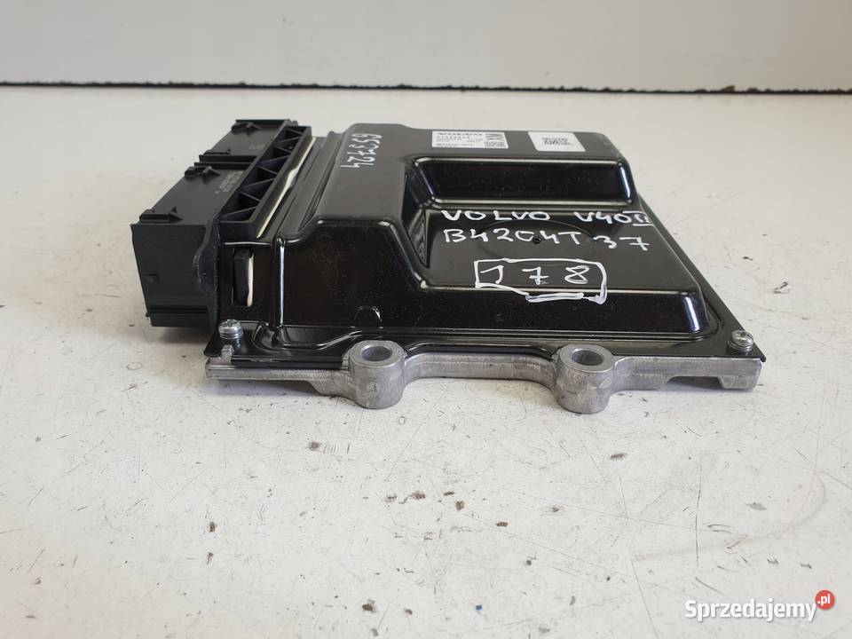 Volvo V40 CROSS COUNTRY 15 T3 STEROWNIK SILNIKA Komputery lubelskie Chełm sprzedam