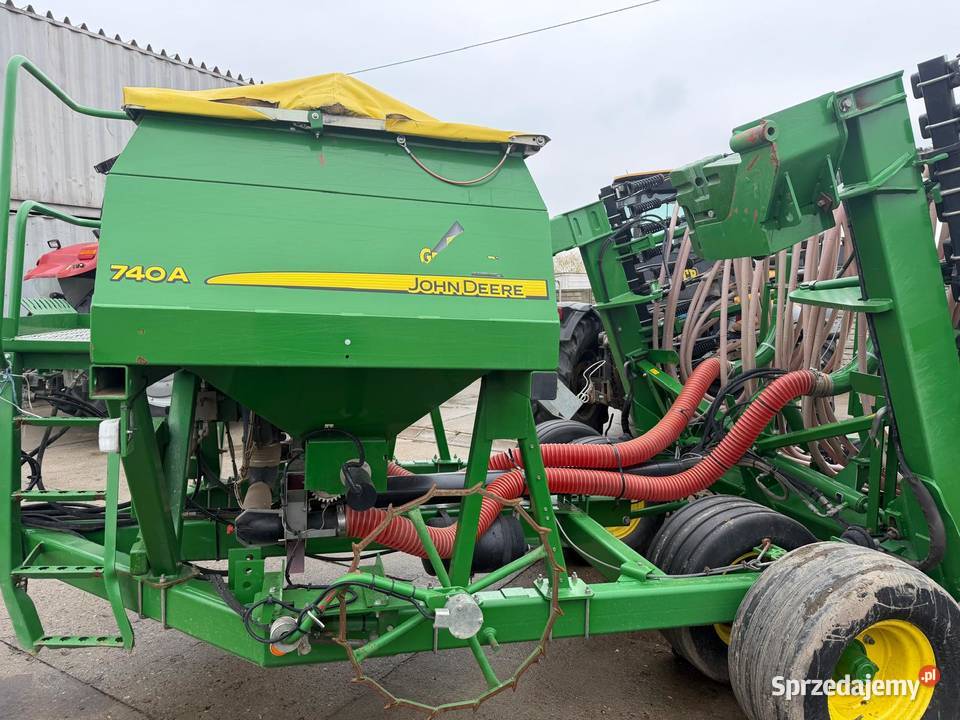 Siewnik zbożowy John Deere 740A Nowa Ruda
