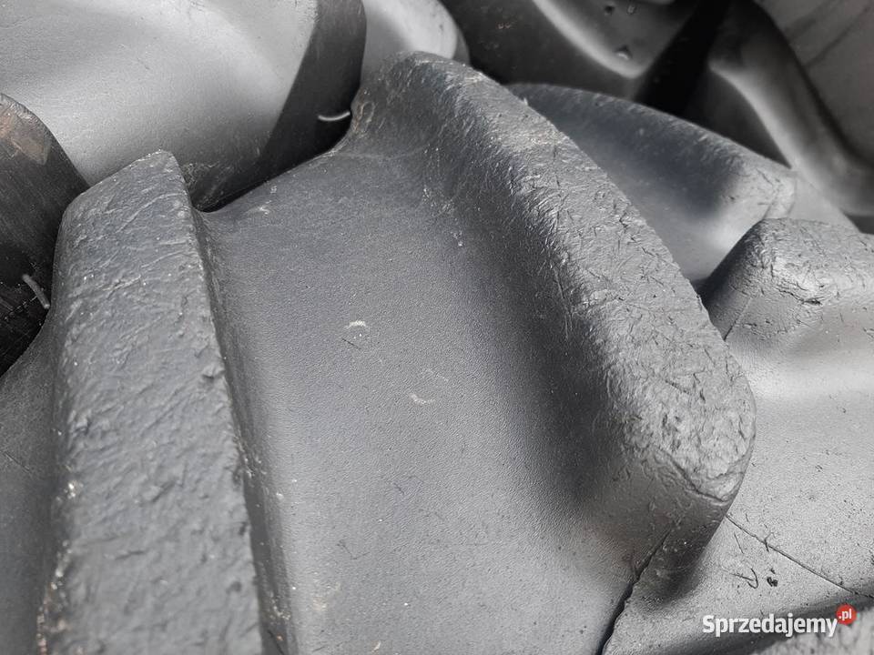 2x Opona używana rolnicza 32035R16 MICHELIN Zaścianki