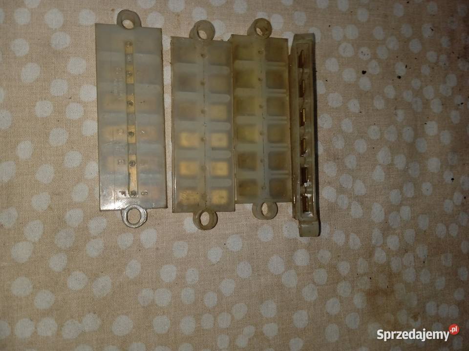 Kostki do kabli z czasów PRLu do Ursus i Zetor Ciągniki Pruszcz Gdański