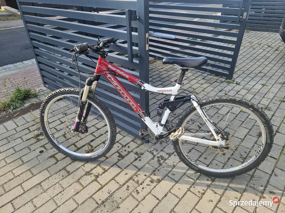 Kona Four Deluxe Nissan Special Edition dolnośląskie Bolesławiec