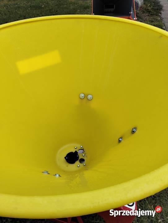 Rozsiewacz Nowy do Nawozów nieuszkodzony Suwałki