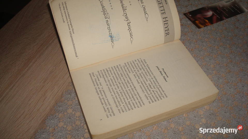 Czarna ćma Heyer js Osięciny