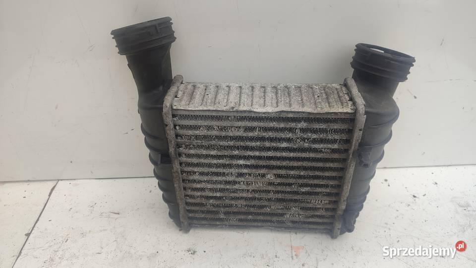 26INTERCOOLER PRAWY SKODA SUPERB I 25TDI