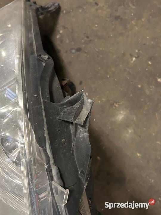 Lampa prawy przód Opel Vectra c lift kompletną Kęty