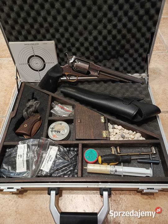 Rewolwer czarnoprochowy Remington Hege Uberti 8