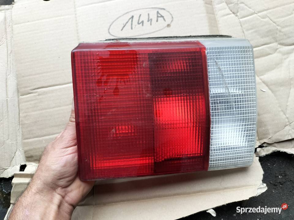 AUDI 80B3 SEDAN 80B4 KOMLI LAMPA TYŁ TYLNA LEWA