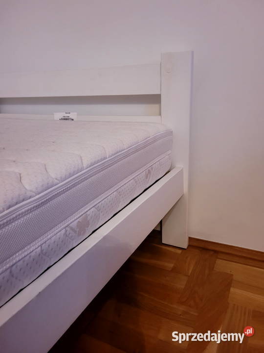 Łóżko sosnowe białe 90x200 ze stelażem i 30cm Ząbki sprzedam