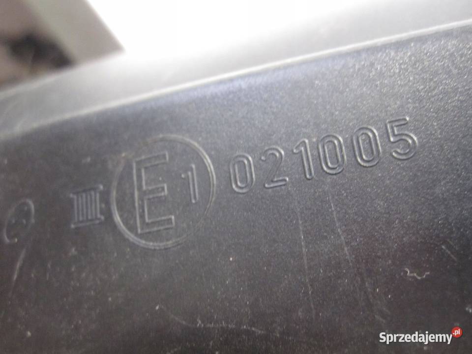 VW PASSAT CC 11r lusterko prawe 308857934A