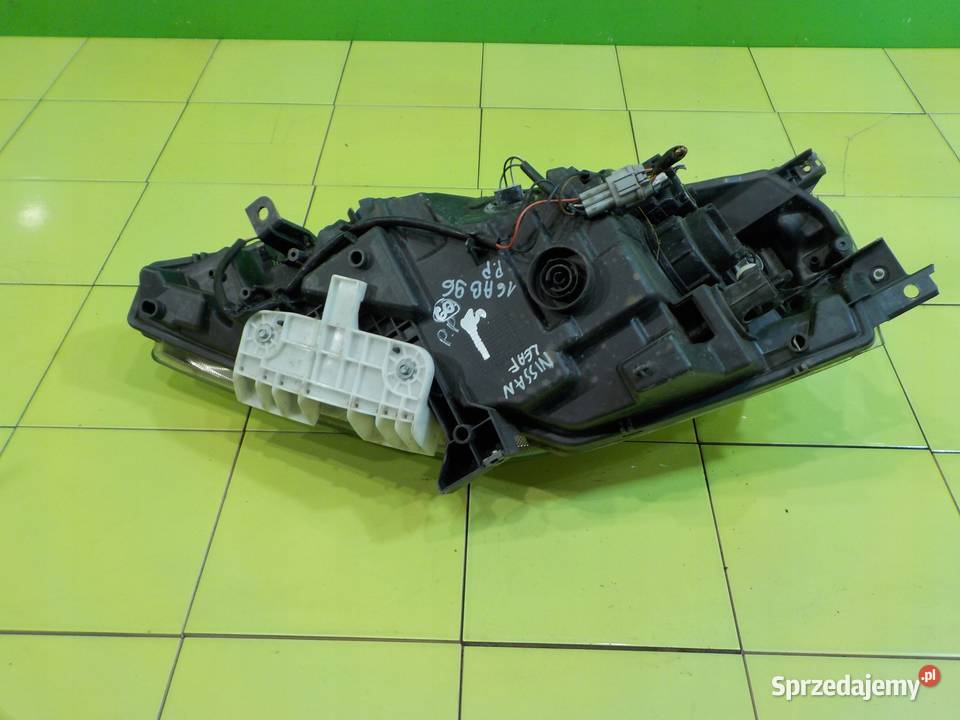 NISSAN LEAF I LIFT 16r HB 5D lampa prawa przod osobowe