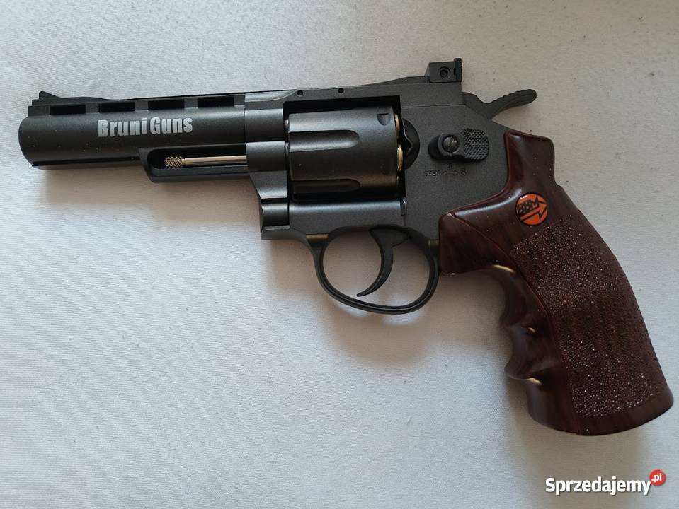 Bruni rewolwer kal446mm Radom