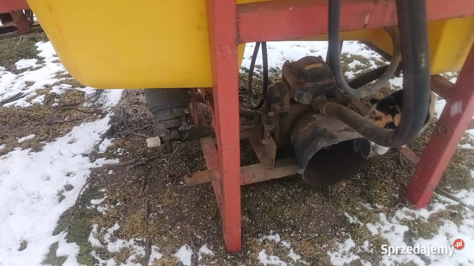 Opryskiwacz 400 l Chwiły