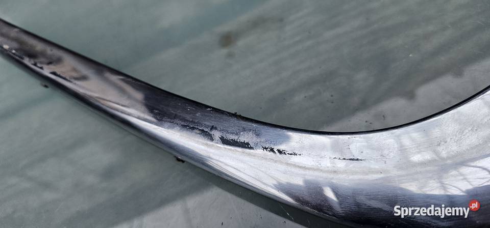 Listwa chrom zderzaka prawy przód mercedes w210