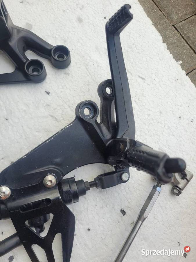 Suzuki GSXR GSXR 600 750 podnóżek set kierowcy Nowy Tomyśl sprzedam