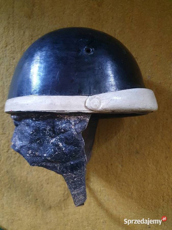 Stary kask motocyklowy orzeszek RMER niemiecki Kaski pomorskie Solnica