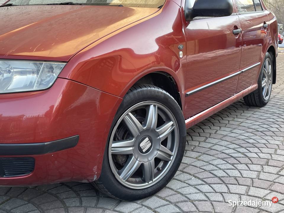 Skoda Fabia Sedan 14 MPI 60 benzyna 188000 4/5 śląskie Będzin