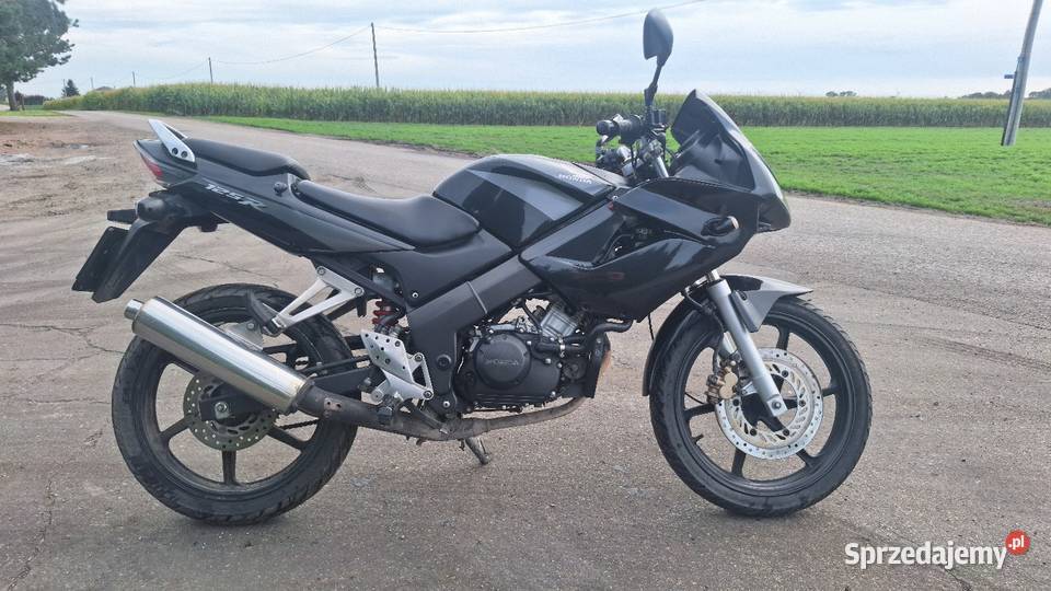 Honda CBR 125r JC39 2008r na wtrysku Rok produkcji 2008 kujawsko-pomorskie Płowce Drugie sprzedam