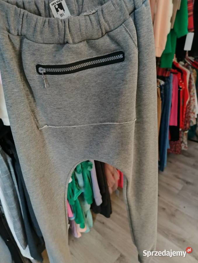 Likwidacja sklepu odzieżowego dziecimłodzieży Gniewkowo