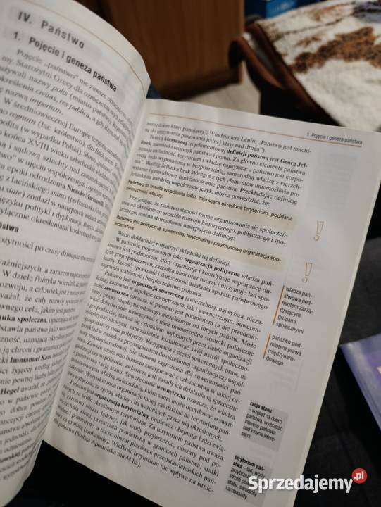 Podręcznik do wiedzy o społeczeństwie liceum i Podręczniki Poznań