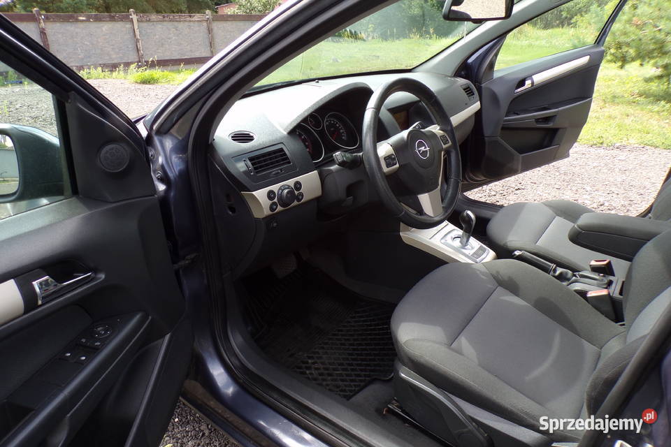 Opel Astra H 16BenzLPG 115 Zarejestrowana Ładny Opel Piła