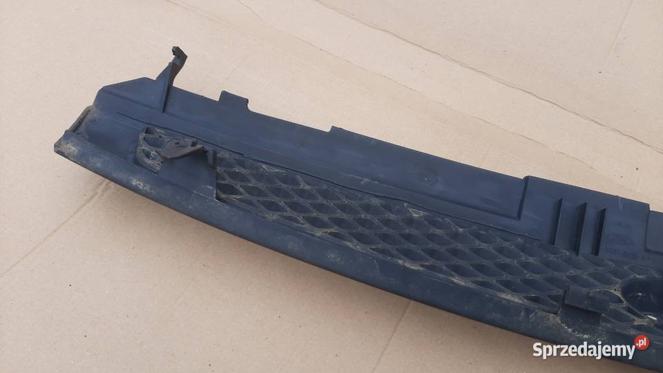 gril atrapa chłodnicy Ford Fiesta mk6 0205r Dębno