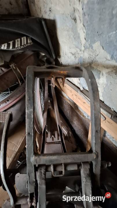 Sprzedam czesci do wsk125 metalic Motoryzacja Hutki