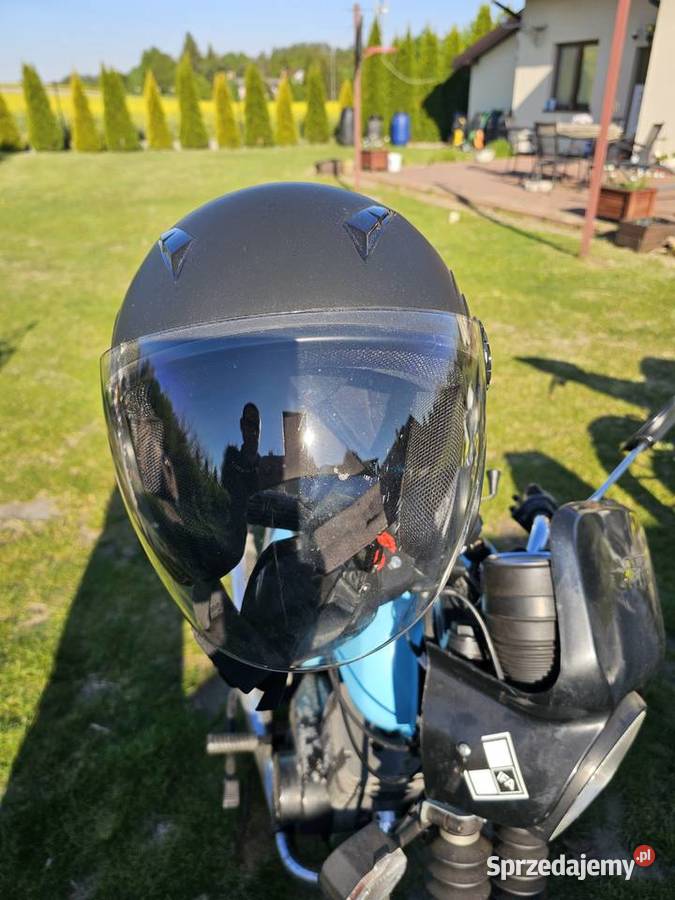 Kask motocyklowy lubelskie Nowosiółki-Kolonia