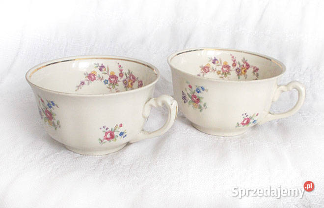 retro filiżanka w kwiatki kremowa filiżanka