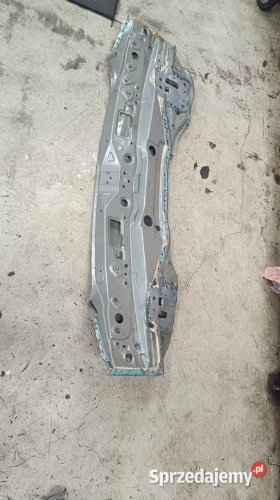 Toyota CHR tylny pas uszkodzony lewa strona Opole sprzedam