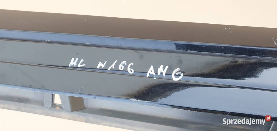 MERCEDES ML 166 AMG LISTWA PROGOWA PRAWA osobowe Bieleń